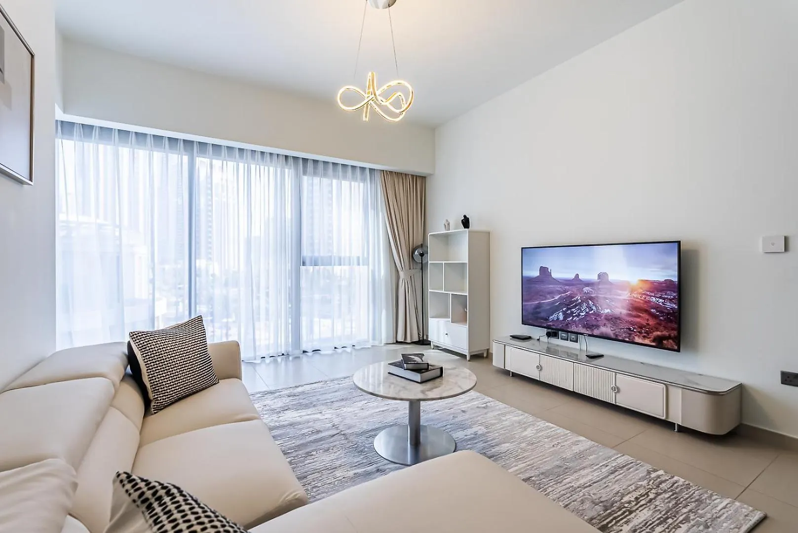 Apartment Downtown Dubai Spacious 1 Bedroom Apt On Boulevard 2 Minutes Walking Distance To Burj-Khalifa